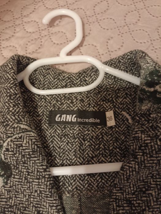 Дамски пуловери и суичъри