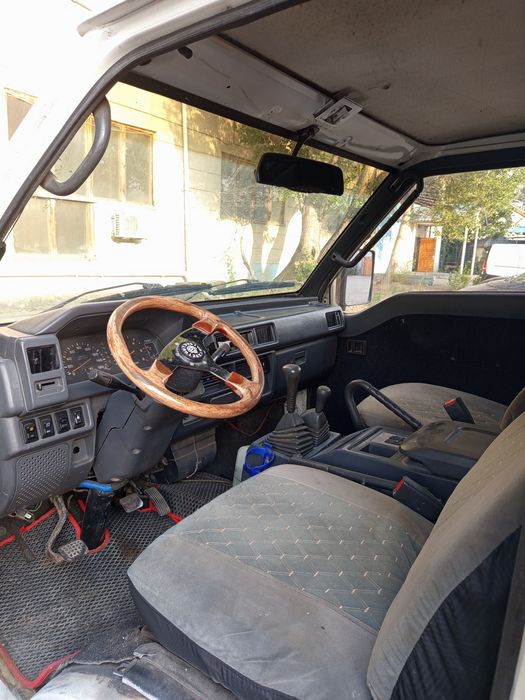 Mitsubishi Delica L300