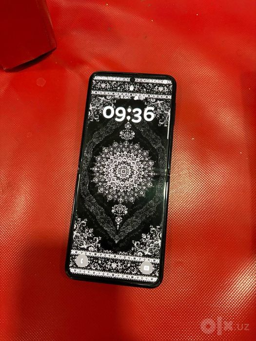 Samsung z flip 4 зур состояние в хорошем состояние
