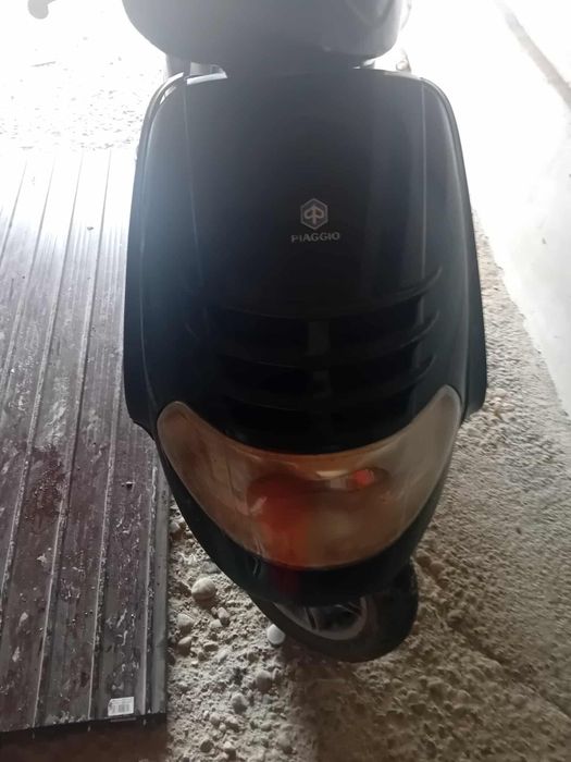 Vând sau schimb Piaggio hexagon 250cc
