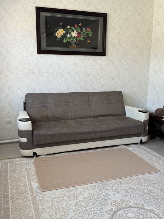 Диван серый продам