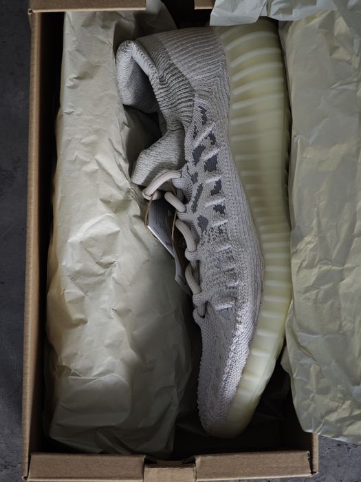 Yeezy 350 V2 CMPCT