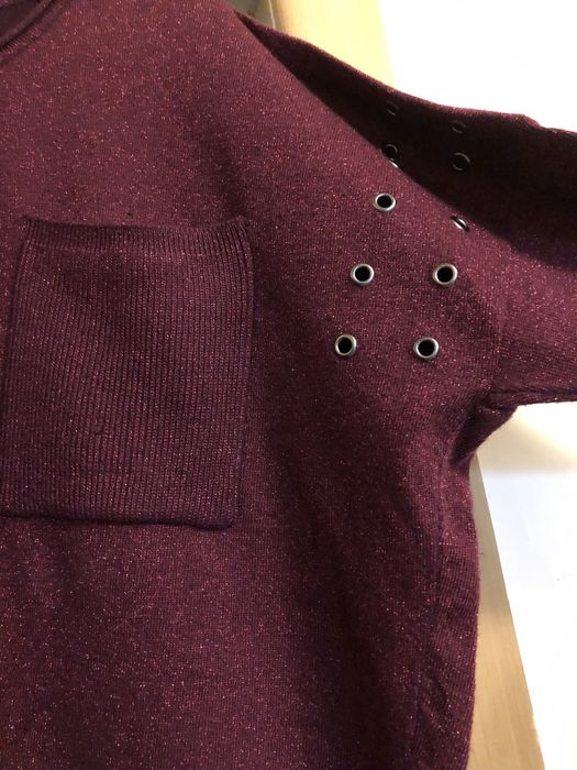 Продается костюм нарядный.