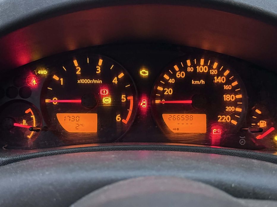 Nissan Navara D40