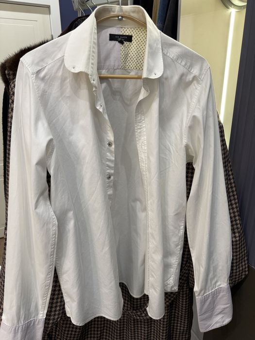 Продам рубашки М размера