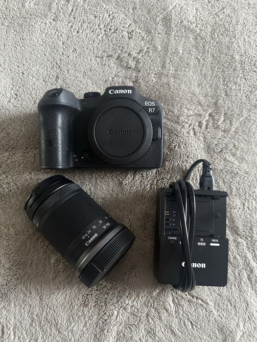 Canon eos R7 новый