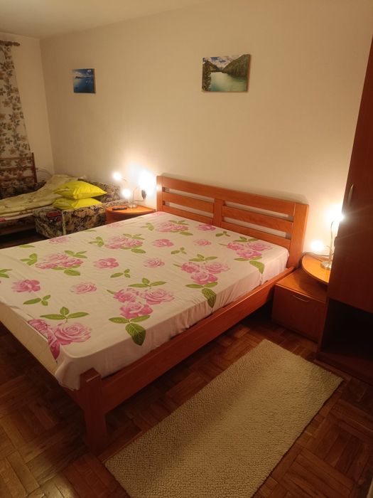 Продавам спалня  Масив