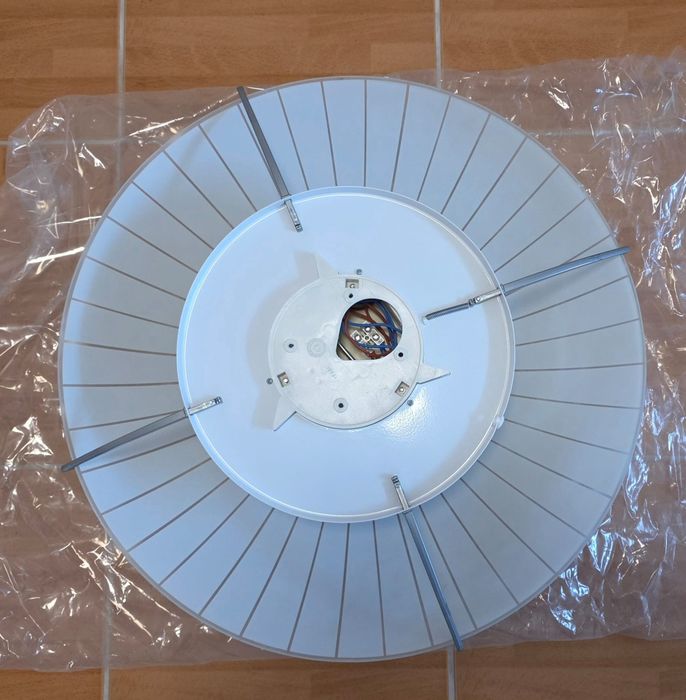Vand aplica tavan Ikea Calypso