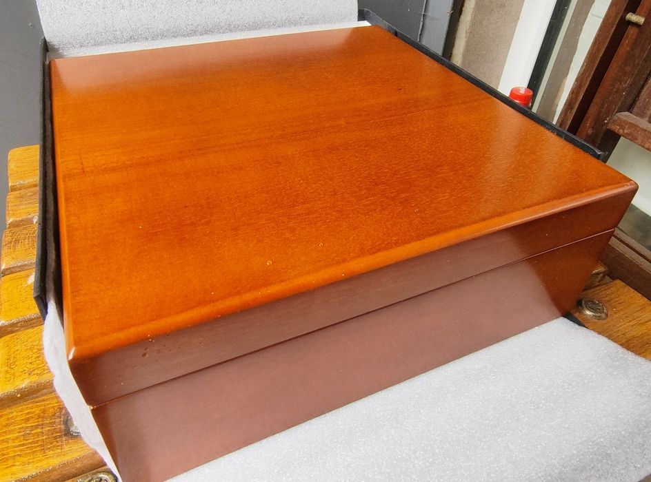Швейцарски часовник Dreyfus & Co Hand made.