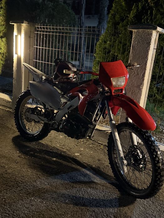 Vand cross 125 cadru mare sau schimb cu atv