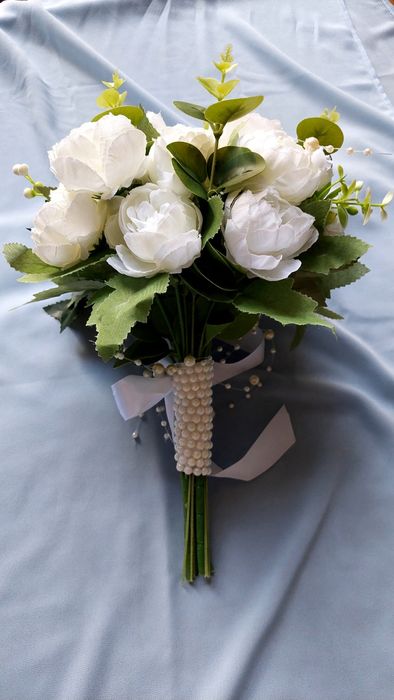 Kelin  buket suniy guldan