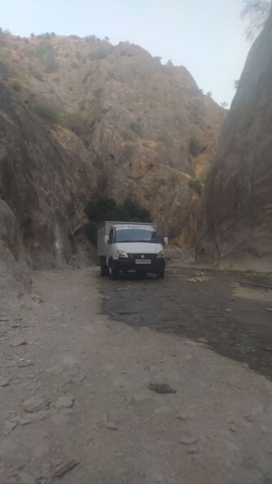 Gazel Soʻtka zavotiskoy 2005 boʻrtli ishlab yurgan moshina