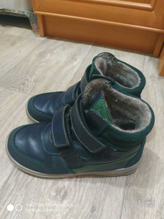 Продам кожаные ботинки 30р