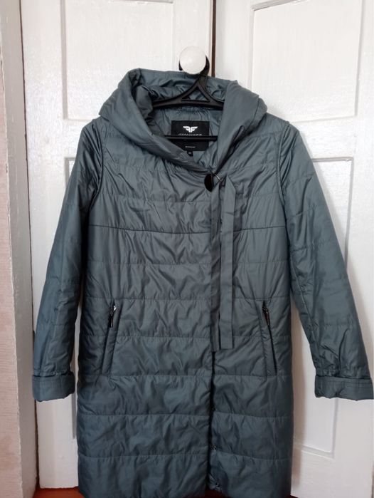 Продам плащ весенний