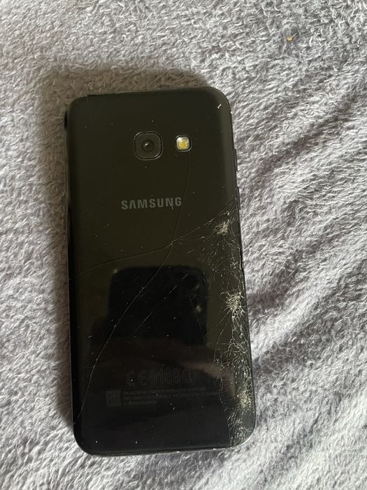 Продам телефон…..