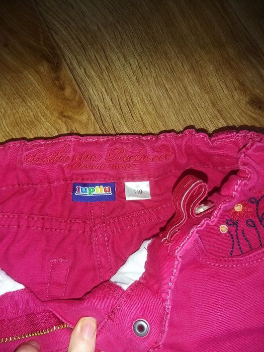 Продам джинсы для девочки теплые