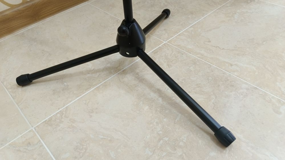 Штатив, стойка для микрофона