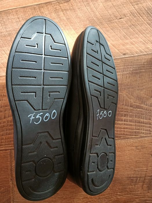 Продам Туфли мужские