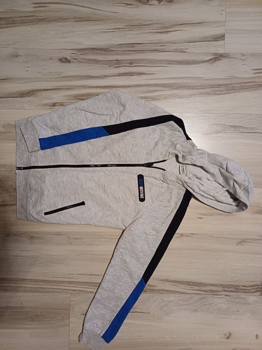 Запазено горнище LC Waikiki 134-140