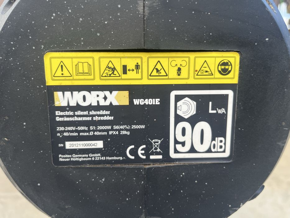 Tocatoare crengi WORX WG401E 2400W