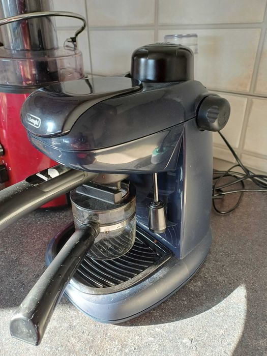 Expresor de cafea Delonghi