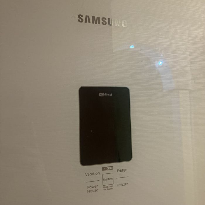 Холодильник новы