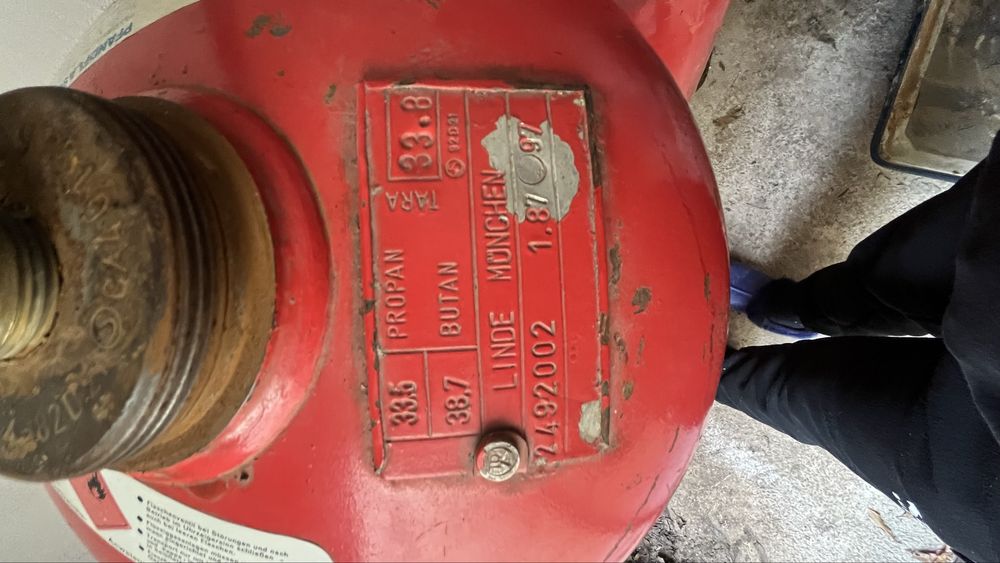 Vând kit complet de 3 butelii a câte 80 de litrii pentru centrală