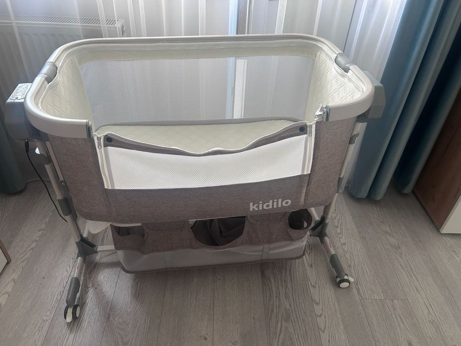 Продам детскую манежку.