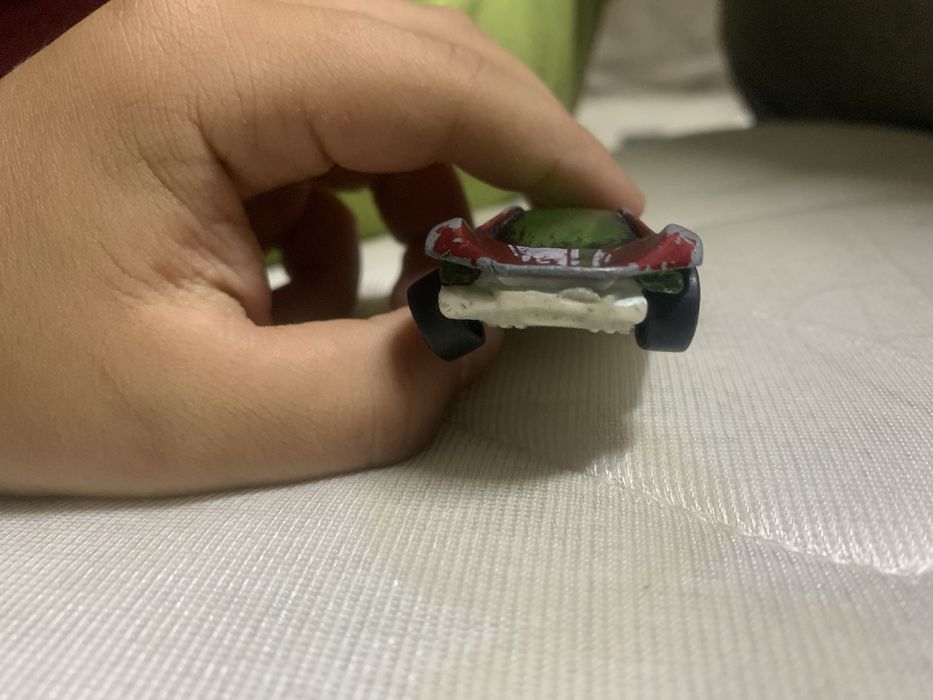 Машинка Hot Wheels 2017 г. Норм состояние