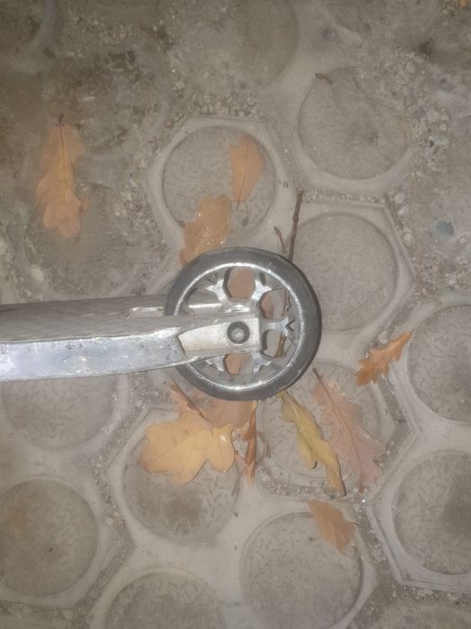 Продам самокат кастом