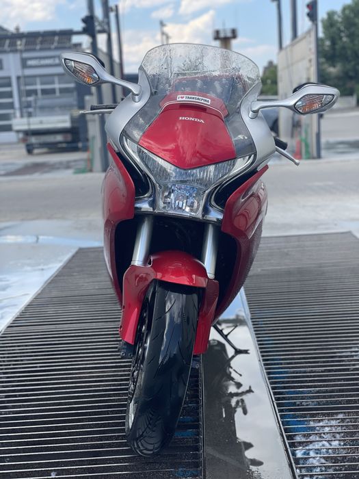 Vfr 1200 f 2011-