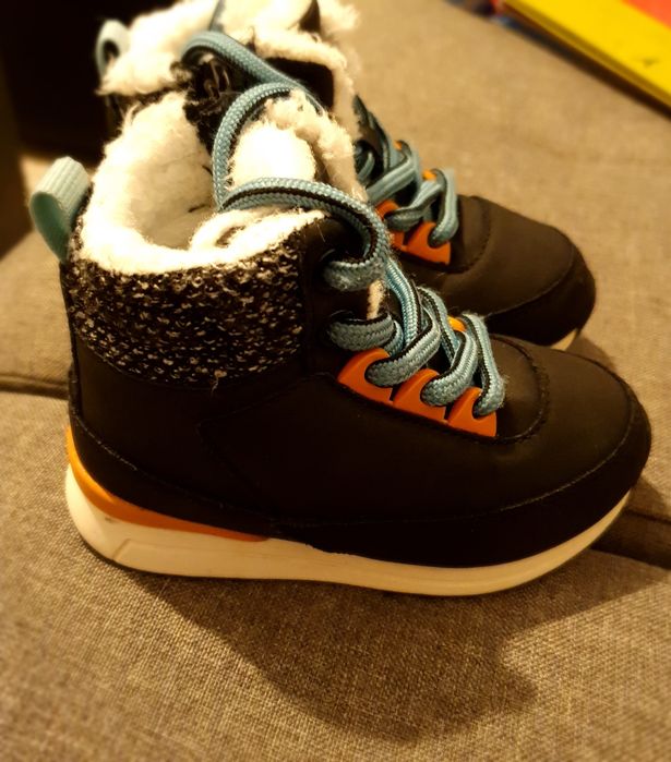 Ghete din piele cu blana bebe