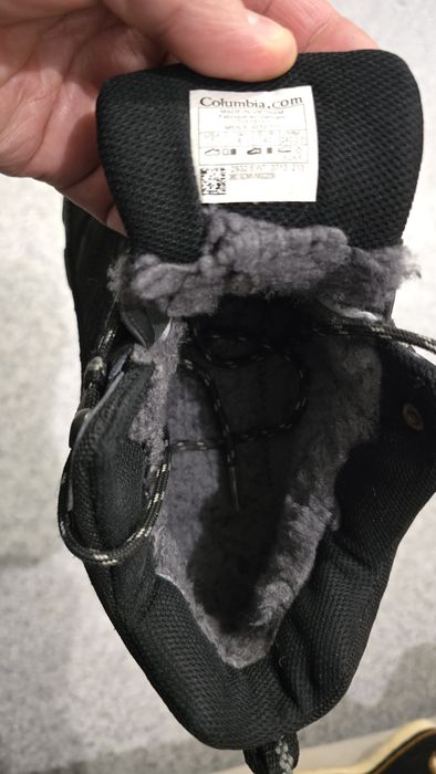 Продам кроссовки, Колумбия'