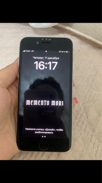 Продам айфон se 2020