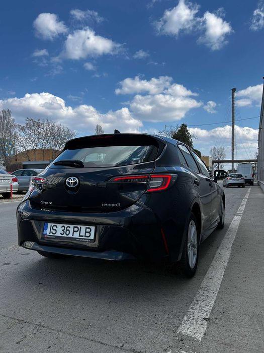 2020 Toyota Corolla model Hibrid ZWE211(H)