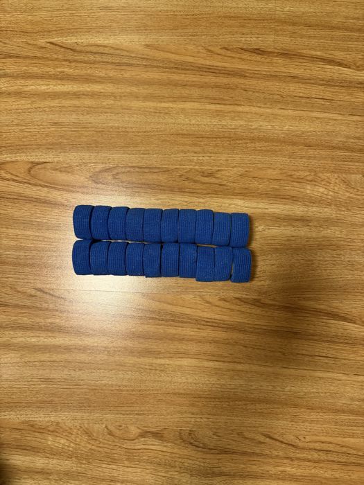 Кобан син, черен и бял цвят