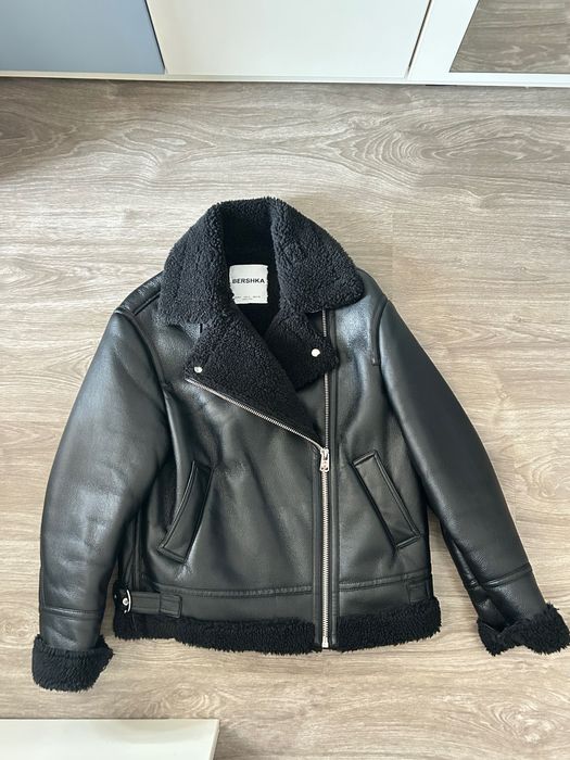Яке Bershka размер S