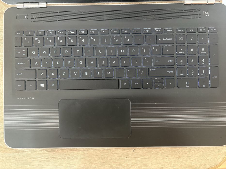 Vand laptol HP Pavilion
