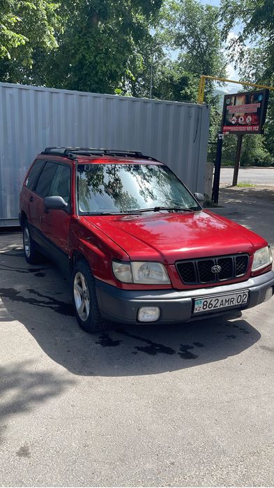 Продам машину субару