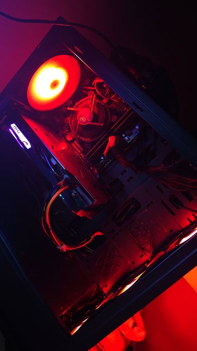 Продавам геймърски компютър