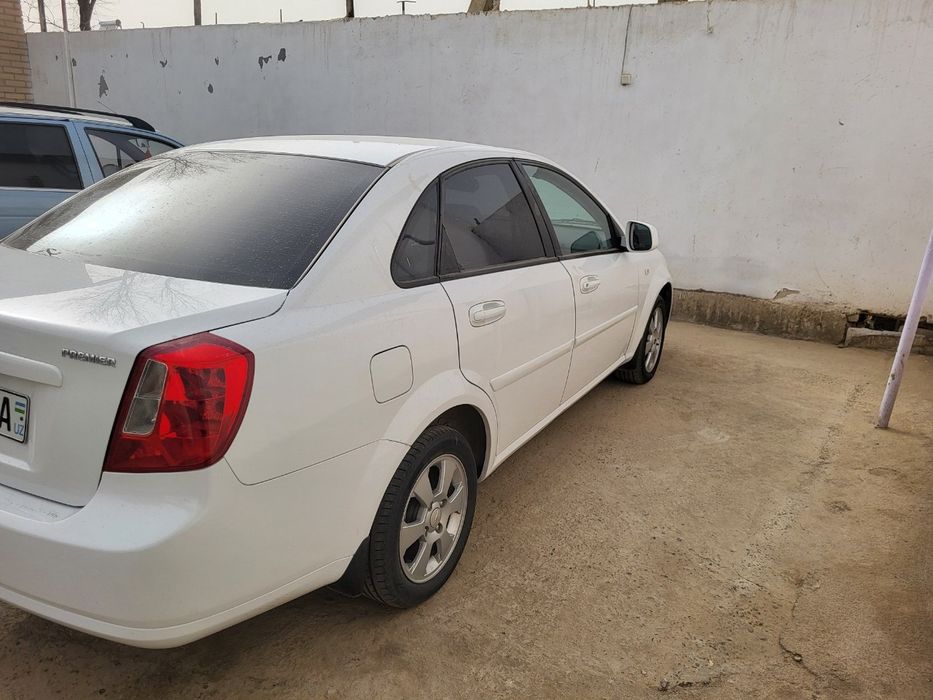 Гентра сотилади.