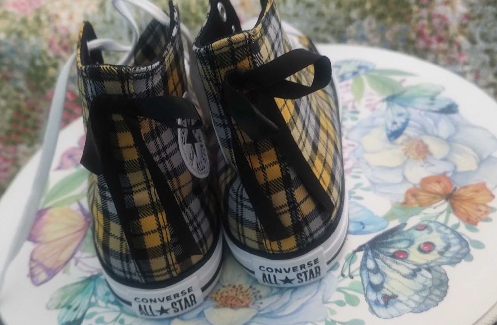 Нови кецове Converse