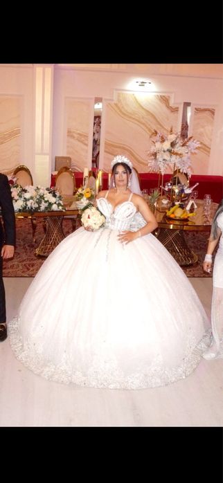 Rochie mireasa divine dress  model 2025 printess pret in lei