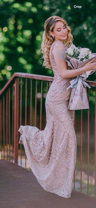 Официална рокля.Носена само веднъж