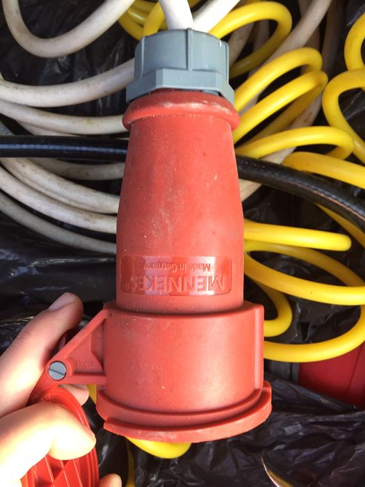 Mennekes CEE, 5-полюсна, пластмасова, контактна розетка