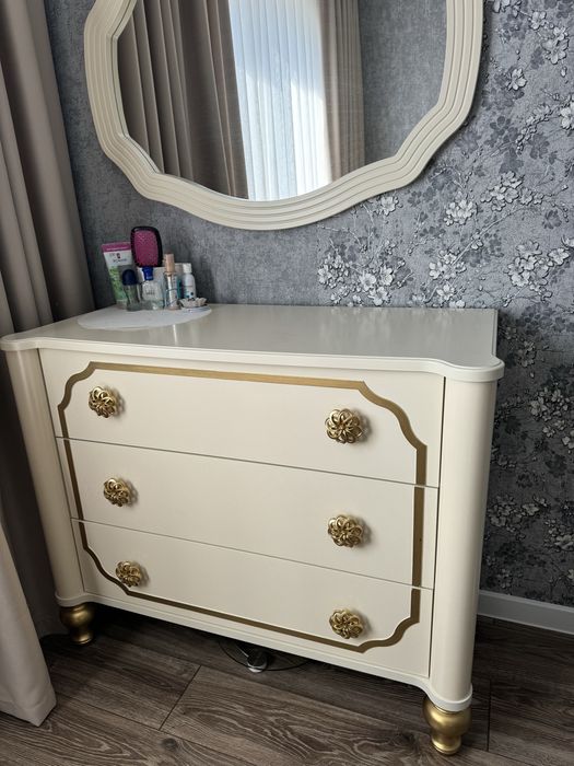 Спальный гарнитур!