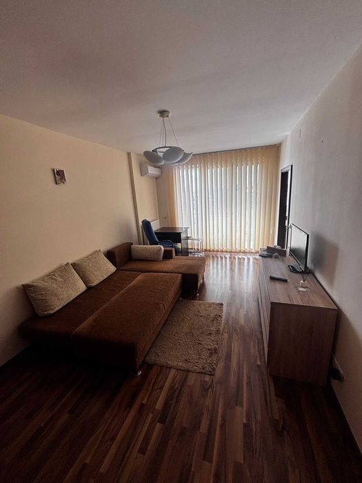 Inchiriez apartament 1 camera Ared Micalaca