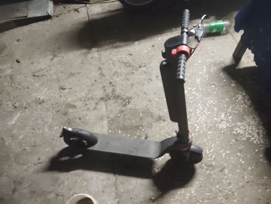 Vând trotineta akay infinity urban perfect funcționabila