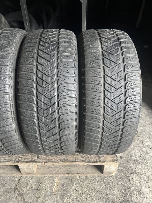 2 anvelope iarna 225/50/17 Pirelli Sottozero 3!