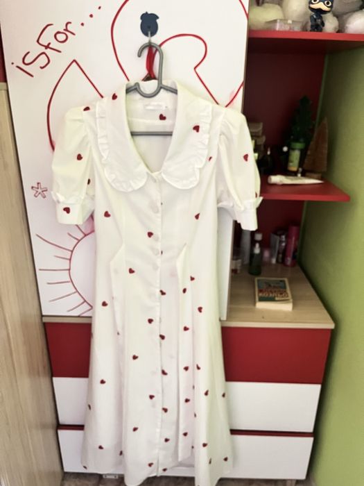 Женское платье в идеальном состоянии